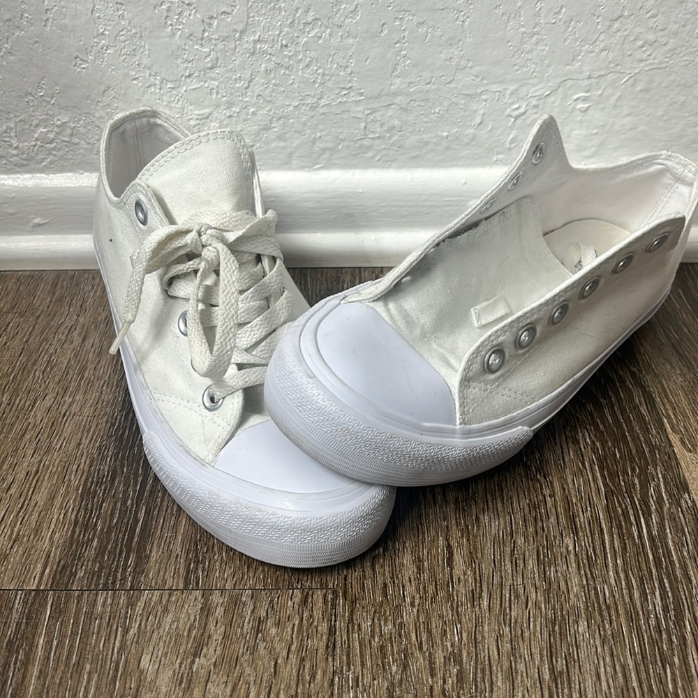 White off brand converse